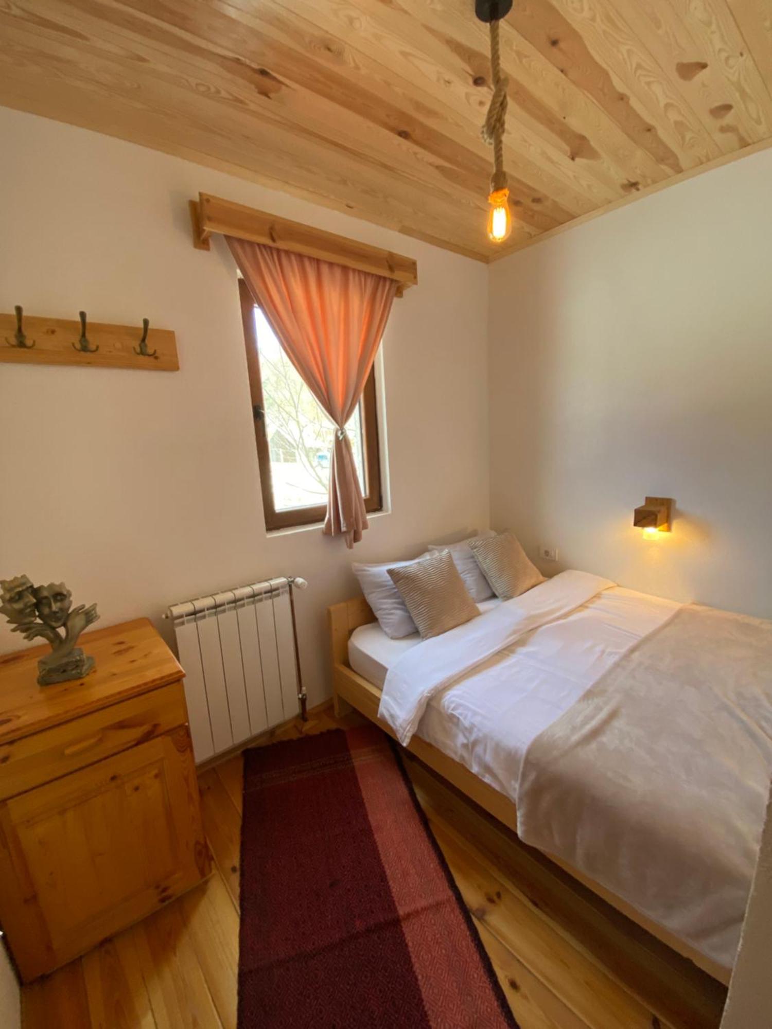 Villa Pahulja Rooms Колашин Экстерьер фото
